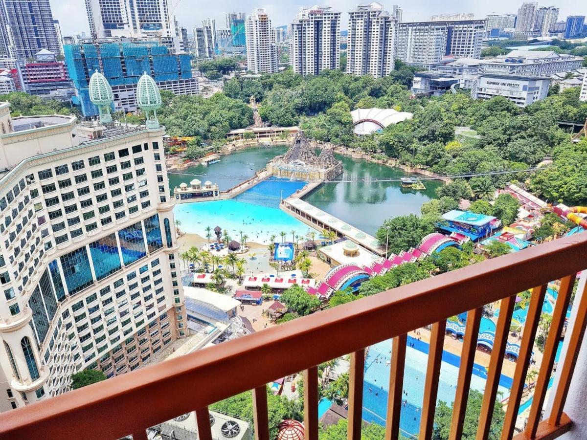 Exclusive Family Suites 5-6 Pax @ Sunway Pyramid Петалинг-Джая Экстерьер фото