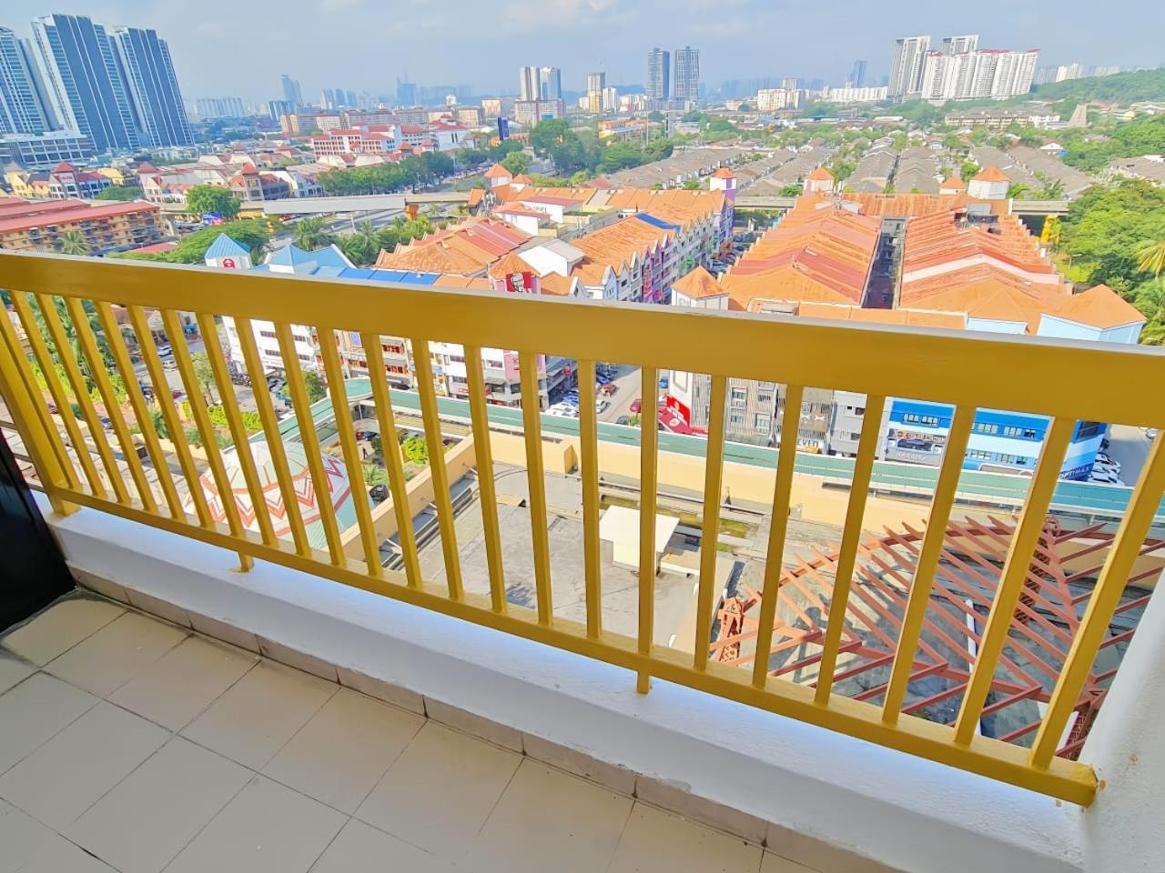 Exclusive Family Suites 5-6 Pax @ Sunway Pyramid Петалинг-Джая Экстерьер фото