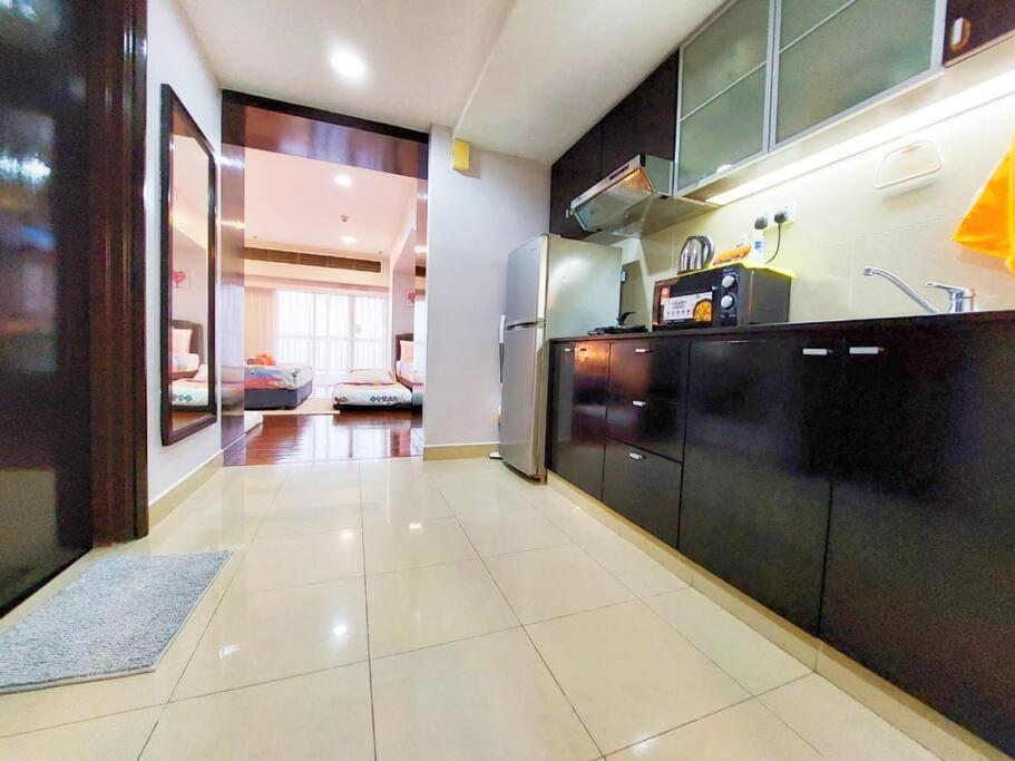 Exclusive Family Suites 5-6 Pax @ Sunway Pyramid Петалинг-Джая Экстерьер фото